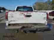 1995 GMC Sierra 1500 z VIN 2GTEC19K4S1556679, wystawiony jako Copart lot #86879064 z przebiegiem 399 030 mil mil oraz Szkoda całkowita • Salvage title. Historia ofert i sprzedaży dostępna na DreamBid. Obrazek 6.