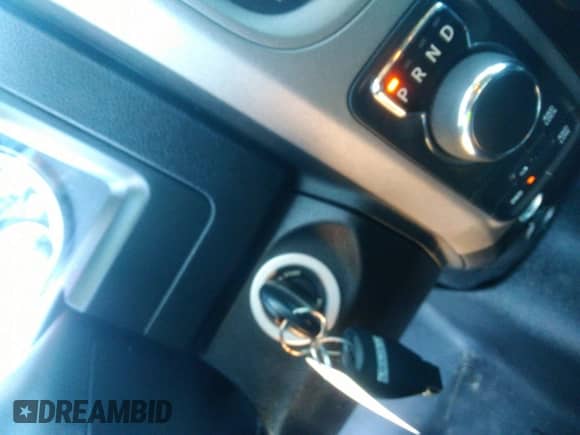 2022 Ram 1500 Tradesman z VIN 3C6RR7KG7NG242942, wystawiony jako IAAI lot #42706776 z przebiegiem 75 139 mil mil oraz . Historia ofert i sprzedaży dostępna na DreamBid. Obrazek 11.