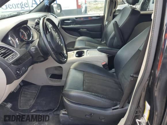 2020 Dodge Grand Caravan SXT with VIN 2C4RDGCG3LR174653, listed as a Copart auction lot 66166605 with 143,117 mi miles and Salvage title. Bid and sale history available at DreamBid. Image 7.