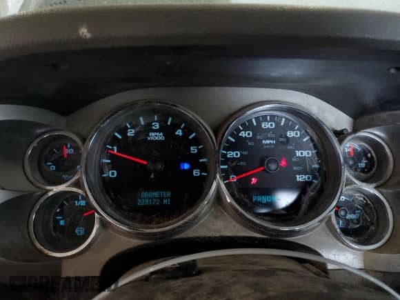 2012 Chevrolet Silverado 3500HD Work Truck z VIN 1GC3KZCG4CZ117178, wystawiony jako Copart lot #66413334 z przebiegiem 225 172 mil mil oraz Szkoda całkowita • Salvage title. Historia ofert i sprzedaży dostępna na DreamBid. Obrazek 9.