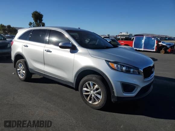 2016 Kia Sorento LX с VIN 5XYPG4A32GG077628, выставлен на аукционе Copart как лот 82609635 с пробегом 103 419 миль миль и Чистый • Clean title. История ставок и продаж доступна на DreamBid. Изображение 4.