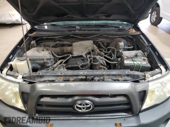 2008 Toyota Tacoma with VIN 5TEUX42N18Z476038, listed as a Copart auction lot 90804095 with 247,662 mi miles and Clean title. Bid and sale history available at DreamBid. Image 11.