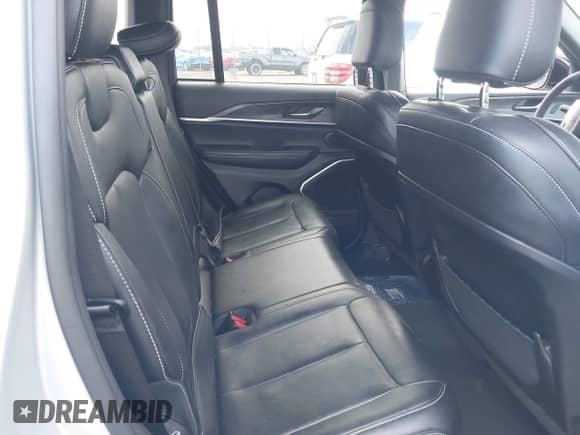 2024 Jeep Grand Cherokee with VIN 1C4RJYB69RC120525, listed as a IAAI auction lot 43249084 with Not provided miles and . Bid and sale history available at DreamBid. Image 8.