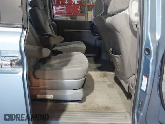 2007 Hyundai Entourage GLS с VIN KNDMC233376018798, выставлен на аукционе IAAI как лот 41613902 с пробегом 207 043 миль миль и . История ставок и продаж доступна на DreamBid. Изображение 8.