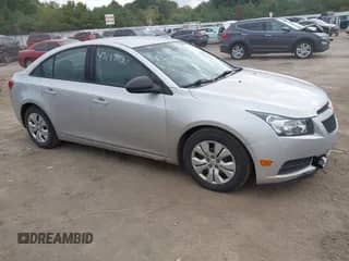 2014 Chevrolet Cruze LS с VIN 1G1PA5SH4E7421495, выставлен на аукционе IAAI как лот 43182759 с пробегом 178 222 миль миль и . История ставок и продаж доступна на DreamBid. Изображение 1.