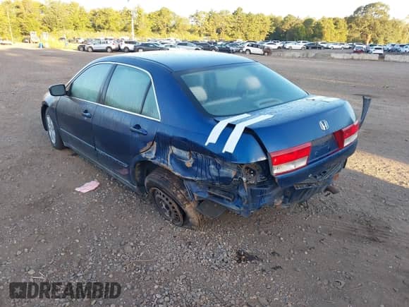 2003 Honda Accord LX z VIN 3HGCM56323G711071, wystawiony jako IAAI lot #43275299 z przebiegiem 296 706 mil mil oraz . Historia ofert i sprzedaży dostępna na DreamBid. Obrazek 6.