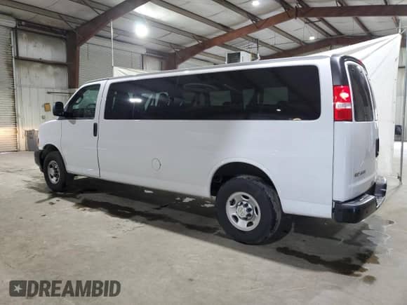 2022 Chevrolet Express Passenger LS с VIN 1GAZGNFP7N1272754, выставлен на аукционе Copart как лот 73560924 с пробегом 25 492 миль миль и Чистый • Clean title. История ставок и продаж доступна на DreamBid. Изображение 2.