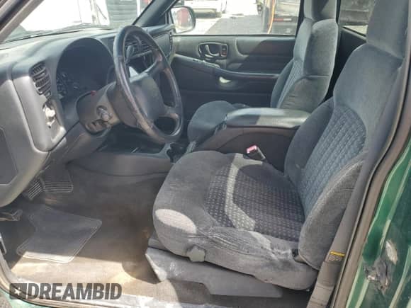 1999 Chevrolet S-10 с VIN 1GCCS14XXX8197212, выставлен на аукционе Copart как лот 56590995 с пробегом 201 771 миль миль и Списание • Salvage title. История ставок и продаж доступна на DreamBid. Изображение 7.