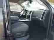 2017 Ram 1500 Big Horn z VIN 3C6RR7LT6HG688239, wystawiony jako IAAI lot #43434126 z przebiegiem 57 946 mil mil oraz . Historia ofert i sprzedaży dostępna na DreamBid. Obrazek 5.