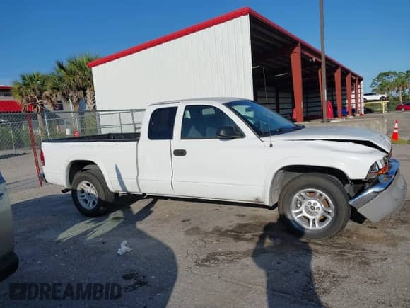 2003 Dodge Dakota с VIN 1D7HL12X13S319223, выставлен на аукционе IAAI как лот 42512419 с пробегом 286 021 миль миль и . История ставок и продаж доступна на DreamBid. Изображение 13.