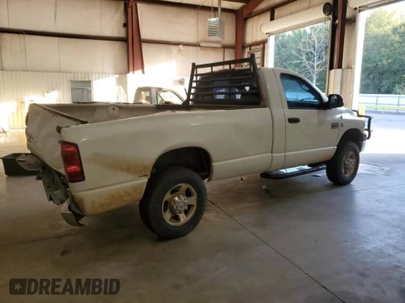 2007 Dodge 2500 SLT with VIN 3D7KS26AX7G803506, listed as a Copart auction lot 72748824 with 324,388 mi miles and Salvage title. Bid and sale history available at DreamBid. Image 3.