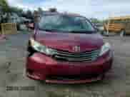 2012 Toyota Sienna XLE with VIN 5TDDK3DC7CS037517, listed as a Copart auction lot 86639205 with 295,162 mi miles and Salvage title. Bid and sale history available at DreamBid. Image 13.