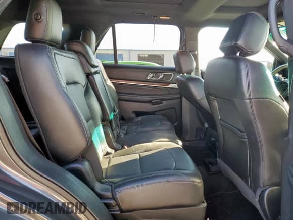 2017 Ford Explorer Limited z VIN 1FM5K7F84HGB81088, wystawiony jako Copart lot #85560115 z przebiegiem 93 639 mil mil oraz Szkoda całkowita • Salvage title. Historia ofert i sprzedaży dostępna na DreamBid. Obrazek 11.