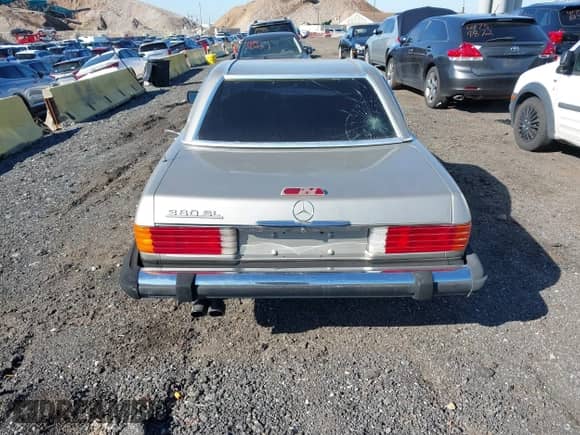 1985 Mercedes-Benz 380 with VIN WDBBA45C8FA035077, listed as a IAAI auction lot 41704641 with 127,403 mi miles and . Bid and sale history available at DreamBid. Image 16.