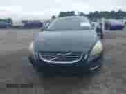 2013 Volvo S60 T5 Premier z VIN YV1612FS8D2180344, wystawiony jako IAAI lot #42863760 z przebiegiem 193 207 mil mil oraz . Historia ofert i sprzedaży dostępna na DreamBid. Obrazek 11.