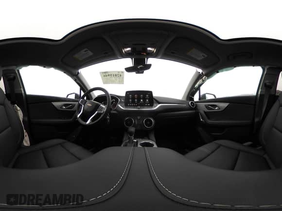 2025 Chevrolet Blazer LT с VIN 3GNKBJRS5SS137113, выставлен на аукционе IAAI как лот 42015946 с пробегом 635 миль миль и . История ставок и продаж доступна на DreamBid. Изображение 20.