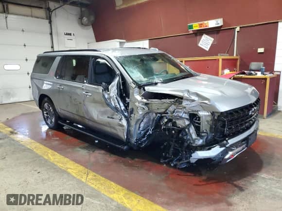 2025 Chevrolet Suburban Z71 с VIN 1GNS6DRDXSR275370, выставлен на аукционе Copart как лот 86542635 с пробегом 14 435 миль миль и Чистый • Clean title. История ставок и продаж доступна на DreamBid. Изображение 4.