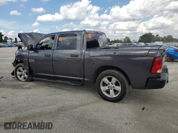 2016 Ram 1500 Tradesman z VIN 1C6RR6KT7GS233824, wystawiony jako Copart lot #71791554 z przebiegiem Nie podano mil oraz Szkoda całkowita • Salvage title. Historia ofert i sprzedaży dostępna na DreamBid. Obrazek 2.