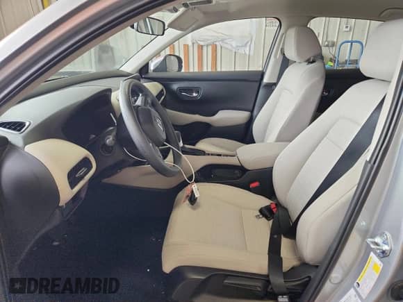 2025 Honda HR-V LX с VIN 3CZRZ2H35SM784080, выставлен на аукционе Copart как лот 80633335 с пробегом 3 055 миль миль и На запчасти • Non repairable. История ставок и продаж доступна на DreamBid. Изображение 7.