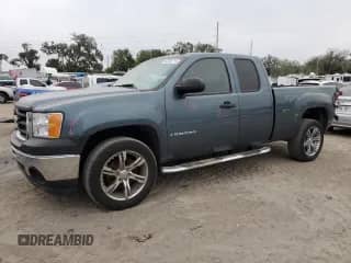 2009 GMC Sierra 1500 Work Truck с VIN 1GTEC19C39Z195875, выставлен на аукционе Copart как лот 82365714 с пробегом 67 550 миль миль и Списание • Salvage title. История ставок и продаж доступна на DreamBid. Изображение 1.