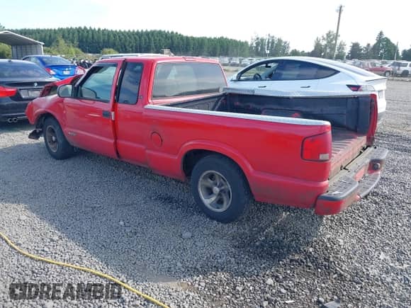 2003 Chevrolet S-10 LS с VIN 1GCCS19X638147572, выставлен на аукционе IAAI как лот 42533746 с пробегом Не указан миль и . История ставок и продаж доступна на DreamBid. Изображение 3.