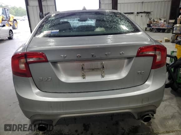 2018 Volvo S60 Dynamic с VIN YV126MFL0J2453003, выставлен на аукционе Copart как лот 55512195 с пробегом 83 962 миль миль и Списание • Salvage title. История ставок и продаж доступна на DreamBid. Изображение 6.