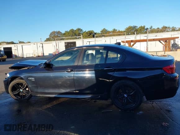 2011 BMW 5 Series 550i xDrive with VIN WBAFU9C52BC784108, listed as a IAAI auction lot 43473959 with 97,856 mi miles and . Bid and sale history available at DreamBid. Image 14.