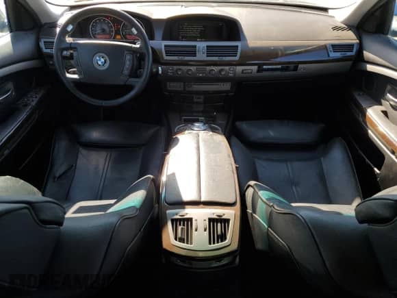 2004 BMW 7 Series 745i z VIN WBAGL63434DP72026, wystawiony jako Copart lot #50003505 z przebiegiem 135 202 mil mil oraz Szkoda całkowita • Salvage title. Historia ofert i sprzedaży dostępna na DreamBid. Obrazek 8.