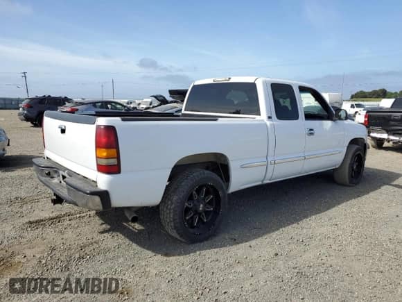2002 GMC Sierra 1500 SLE with VIN 1GTEK19T42E305042, listed as a Copart auction lot 54018805 with 279,327 mi miles and Non repairable. Bid and sale history available at DreamBid. Image 3.