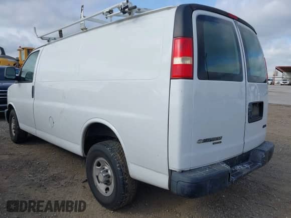 2013 Chevrolet Express Cargo z VIN 1GCWGFBA6D1108010, wystawiony jako IAAI lot #42721929 z przebiegiem 175 077 mil mil oraz . Historia ofert i sprzedaży dostępna na DreamBid. Obrazek 3.