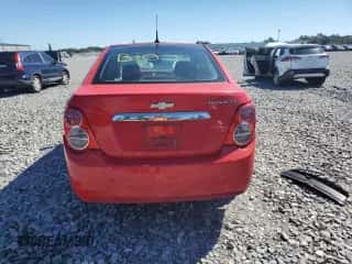 2014 Chevrolet Sonic LT z VIN 1G1JC5SH2E4110651, wystawiony jako Copart lot #86294375 z przebiegiem 108 368 mil mil oraz Szkoda całkowita • Salvage title. Historia ofert i sprzedaży dostępna na DreamBid. Obrazek 6.