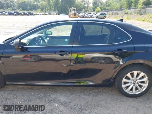 2019 Toyota Camry LE с VIN 4T1B11HK8KU203467, выставлен на аукционе IAAI как лот 42988134 с пробегом 116 947 миль миль и . История ставок и продаж доступна на DreamBid. Изображение 14.