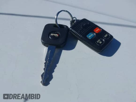 1996 Ford Mustang GT z VIN 1FALP42X2TF130573, wystawiony jako IAAI lot #43490908 z przebiegiem 281 802 mil mil oraz . Historia ofert i sprzedaży dostępna na DreamBid. Obrazek 11.