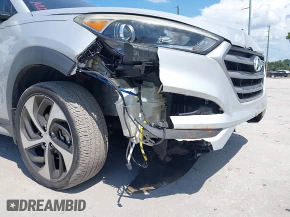 2017 Hyundai Tucson Sport with VIN KM8J33A21HU575334, listed as a IAAI auction lot 42951968 with 89,991 mi miles and . Bid and sale history available at DreamBid. Image 6.