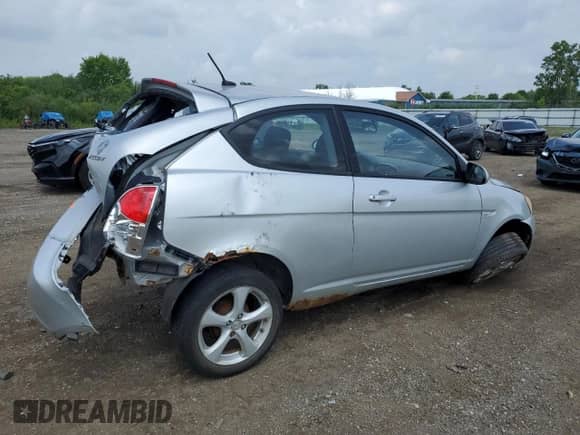 2009 Hyundai Accent Auto SE с VIN KMHCN36C89U132488, выставлен на аукционе Copart как лот 64409395 с пробегом 212 265 миль миль и Списание • Salvage title. История ставок и продаж доступна на DreamBid. Изображение 3.
