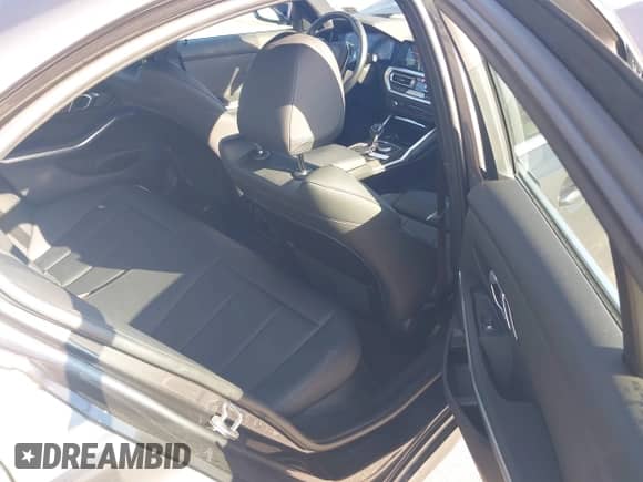 2021 BMW 3 Series 330i xDrive с VIN 3MW5R7J00M8C09136, выставлен на аукционе IAAI как лот 43345955 с пробегом 30 404 миль миль и . История ставок и продаж доступна на DreamBid. Изображение 8.