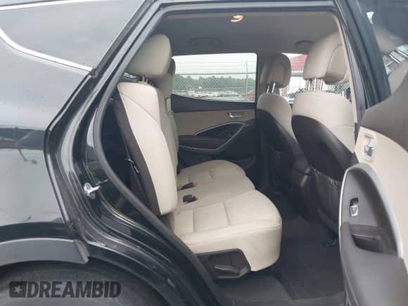 2016 Hyundai Santa Fe с VIN 5XYZU3LB2GG378447, выставлен на аукционе IAAI как лот 43322172 с пробегом 120 439 миль миль и . История ставок и продаж доступна на DreamBid. Изображение 8.