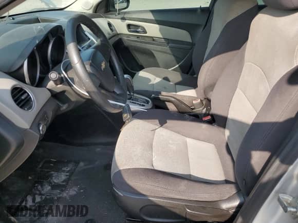 2012 Chevrolet Cruze LS с VIN 1G1PC5SH9C7402268, выставлен на аукционе Copart как лот 71008674 с пробегом 161 711 миль миль и Списание • Salvage title. История ставок и продаж доступна на DreamBid. Изображение 7.