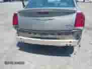 2018 Chrysler 300 S с VIN 2C3CCABG1JH274622, выставлен на аукционе IAAI как лот 42548938 с пробегом 158 719 миль миль и . История ставок и продаж доступна на DreamBid. Изображение 6.