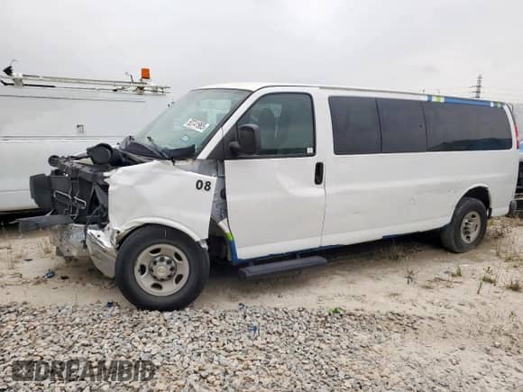 2013 Chevrolet Express Passenger LT z VIN 1GAZG1FG0D1167528, wystawiony jako Copart lot #53741965 z przebiegiem 103 253 mil mil oraz Szkoda całkowita • Salvage title. Historia ofert i sprzedaży dostępna na DreamBid. Obrazek 1.