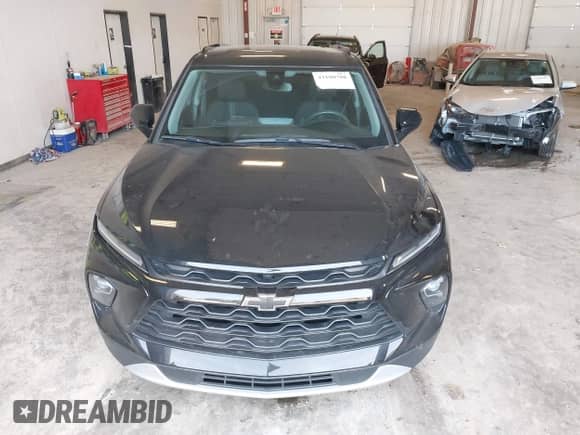 2023 Chevrolet Blazer LT z VIN 3GNKBHR47PS220141, wystawiony jako IAAI lot #43180708 z przebiegiem 29 473 mil mil oraz . Historia ofert i sprzedaży dostępna na DreamBid. Obrazek 12.