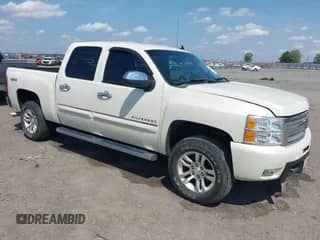 2013 Chevrolet Silverado 1500 LTZ with VIN 3GCPKTE75DG315975, listed as a IAAI auction lot 43125191 with 211,900 mi miles and . Bid and sale history available at DreamBid. Image 1.