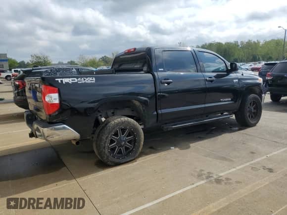 2016 Toyota Tundra SR5 с VIN 5TFDW5F17GX540122, выставлен на аукционе Copart как лот 68178165 с пробегом 166 644 миль миль и Списание • Salvage title. История ставок и продаж доступна на DreamBid. Изображение 3.