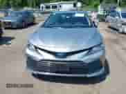 2023 Toyota Camry Hybrid XLE с VIN 4T1F31AK7PU620561, выставлен на аукционе IAAI как лот 42543275 с пробегом 21 431 миль миль и . История ставок и продаж доступна на DreamBid. Изображение 13.