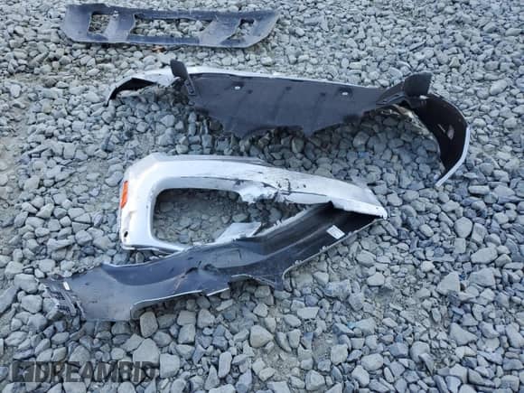 2022 Jeep Grand Cherokee Summit Reserve с VIN 1C4RJHEG1N8557128, выставлен на аукционе Copart как лот 70647184 с пробегом 31 769 миль миль и Списание • Salvage title. История ставок и продаж доступна на DreamBid. Изображение 14.