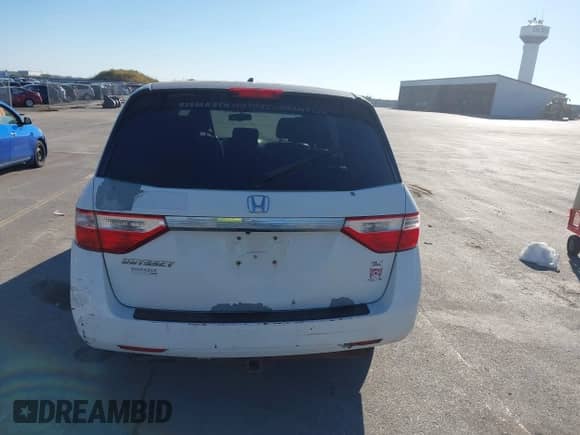 2013 Honda Odyssey EX-L с VIN 5FNRL5H65DB049092, выставлен на аукционе IAAI как лот 43300801 с пробегом 201 105 миль миль и . История ставок и продаж доступна на DreamBid. Изображение 16.