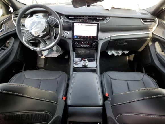 2025 Jeep Grand Cherokee Limited with VIN 1C4RJKBG4S8680354, listed as a Copart auction lot 60434405 with 3,196 mi miles and Salvage title. Bid and sale history available at DreamBid. Image 8.