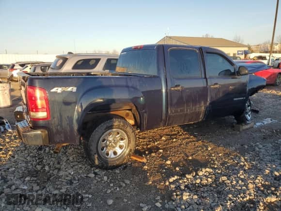 2008 GMC Sierra 1500 SL with VIN 2GTEK13C081238362, listed as a Copart auction lot 46666345 with 329,672 mi miles and Non repairable. Bid and sale history available at DreamBid. Image 3.