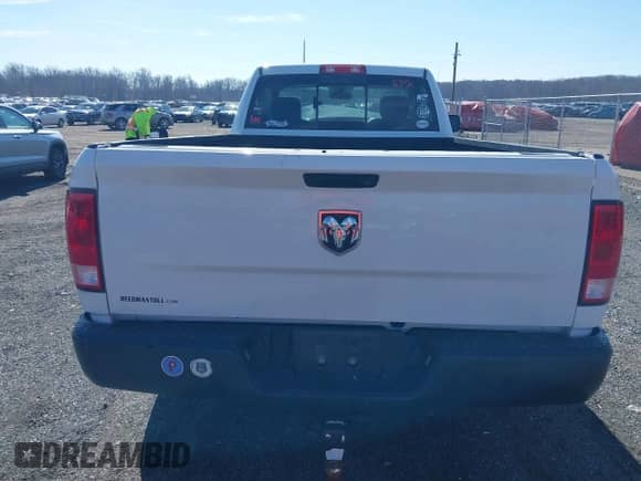 2017 Ram 1500 Tradesman с VIN 3C6JR6DG2HG734559, выставлен на аукционе IAAI как лот 41650921 с пробегом 120 953 миль миль и . История ставок и продаж доступна на DreamBid. Изображение 16.