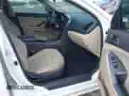 2014 Kia Optima LX с VIN 5XXGM4A79EG322003, выставлен на аукционе IAAI как лот 43397200 с пробегом 152 847 миль миль и . История ставок и продаж доступна на DreamBid. Изображение 5.